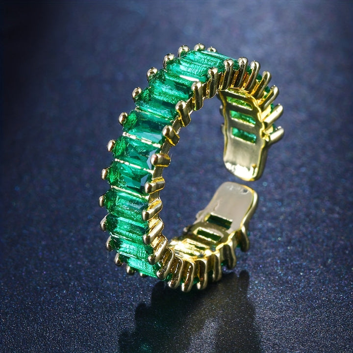 Emerald gold ring