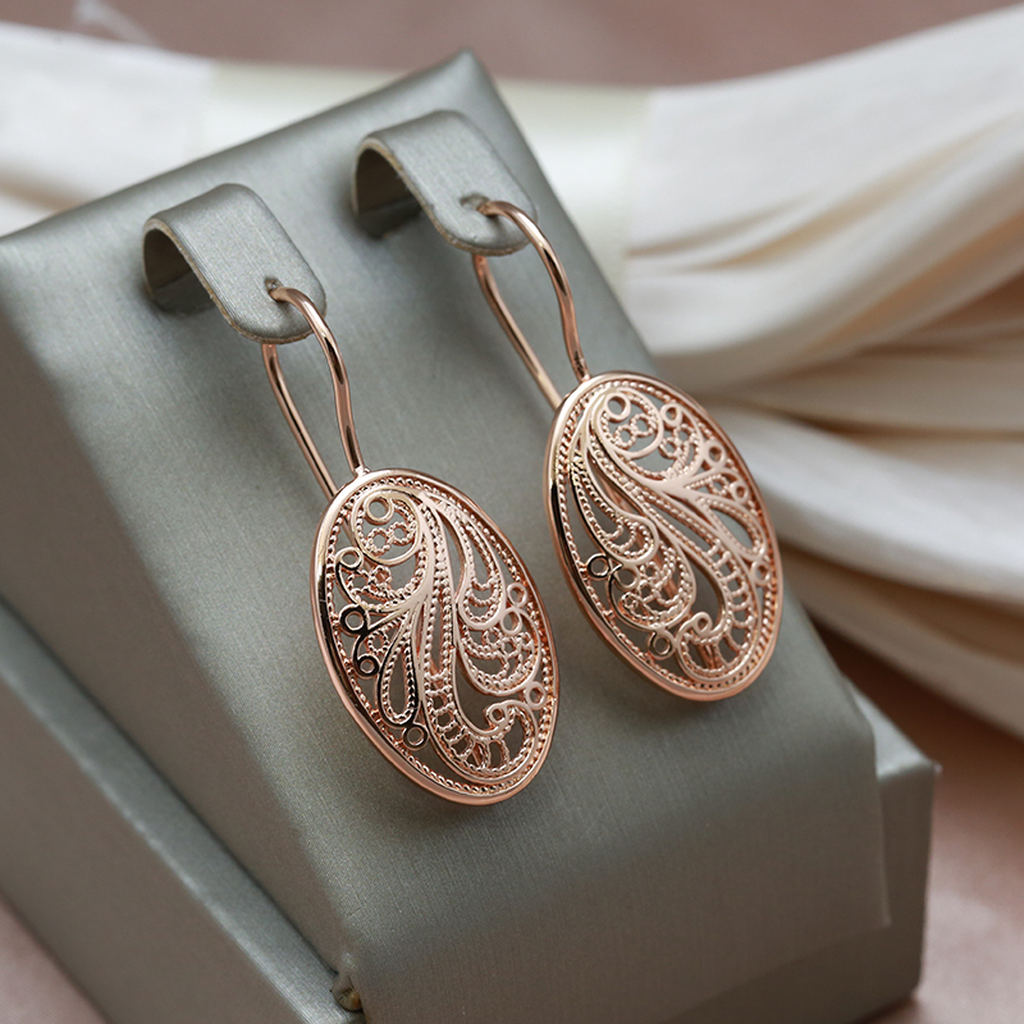 Elegantní a zářivé zlaté náušnice