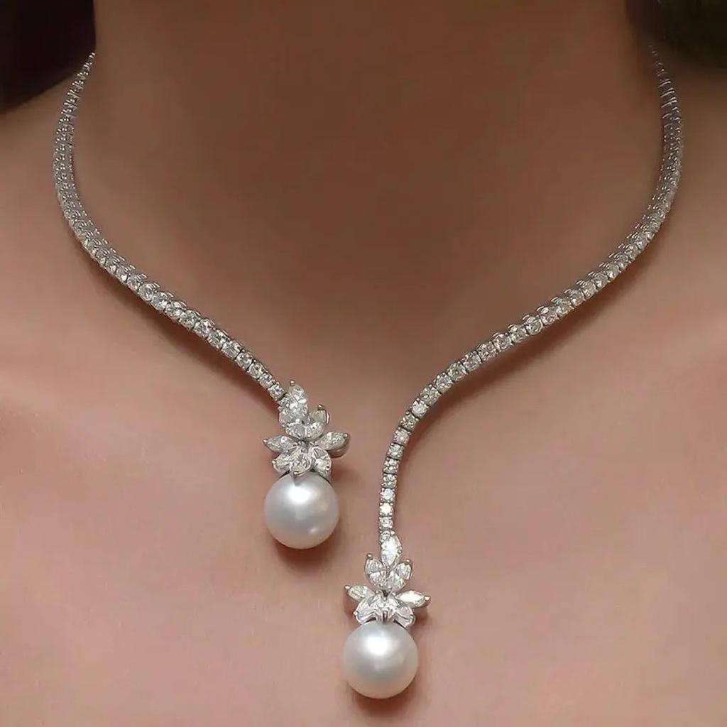 Elegantní zářivý náhrdelník sedmikrásky