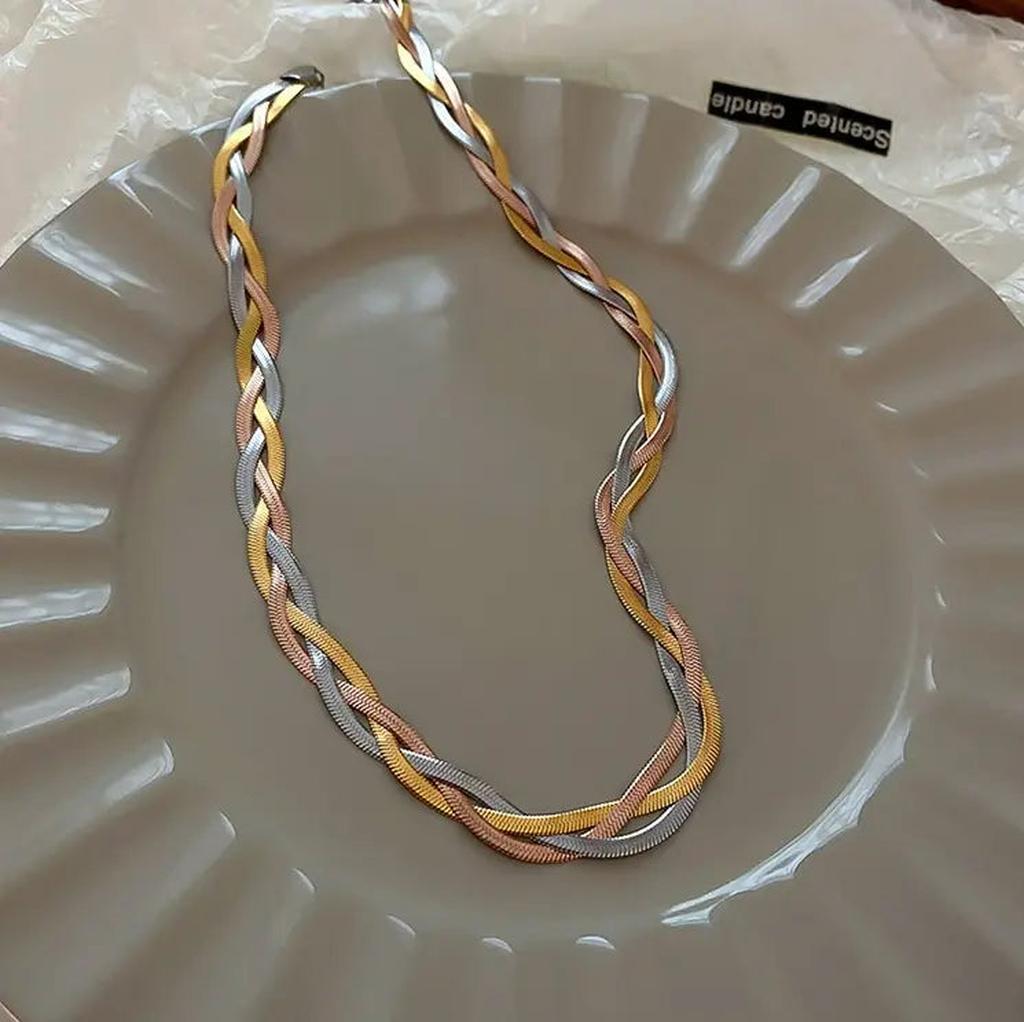 Elegantní náhrdelník zlato a stříbro
