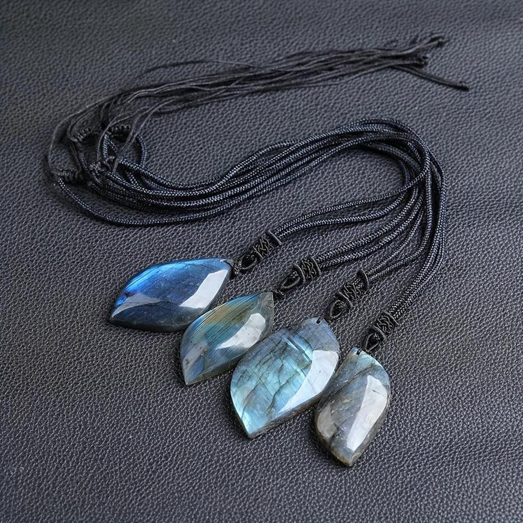 Magický přívěsek měsíční kámen