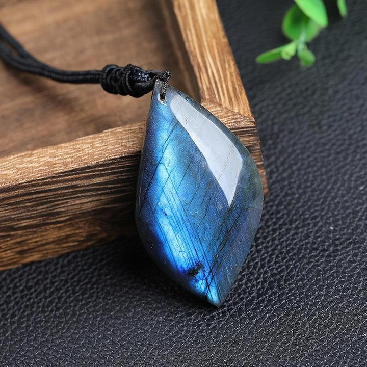 Magický přívěsek měsíční kámen